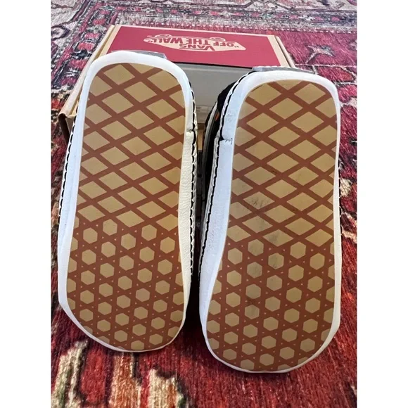 Vans Kids Black Floral Crib Shoes - Picture 4 of 5